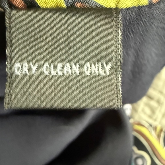 Saks Fifth Avenue Silk Floral Print Mini Skirt Size 4 - Picture 10 of 10